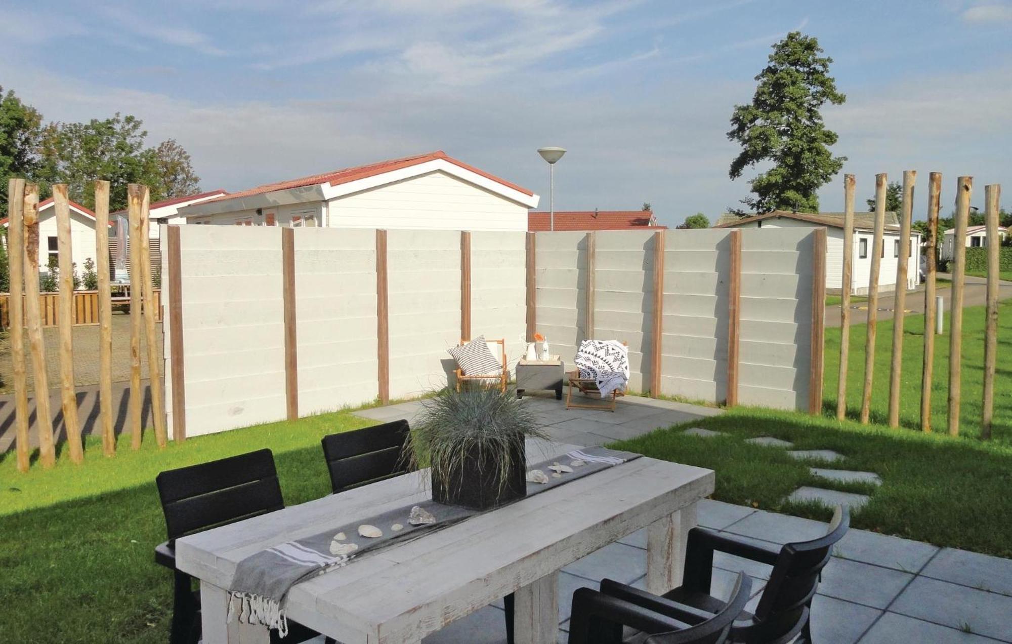 2 Bedroom Awesome Home In Sint-Annaland Exterior foto
